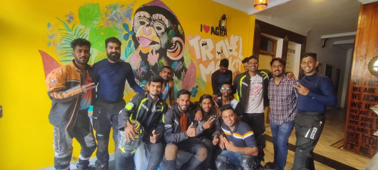 Travel Monkey Hostel Agra  Dış mekan fotoğraf