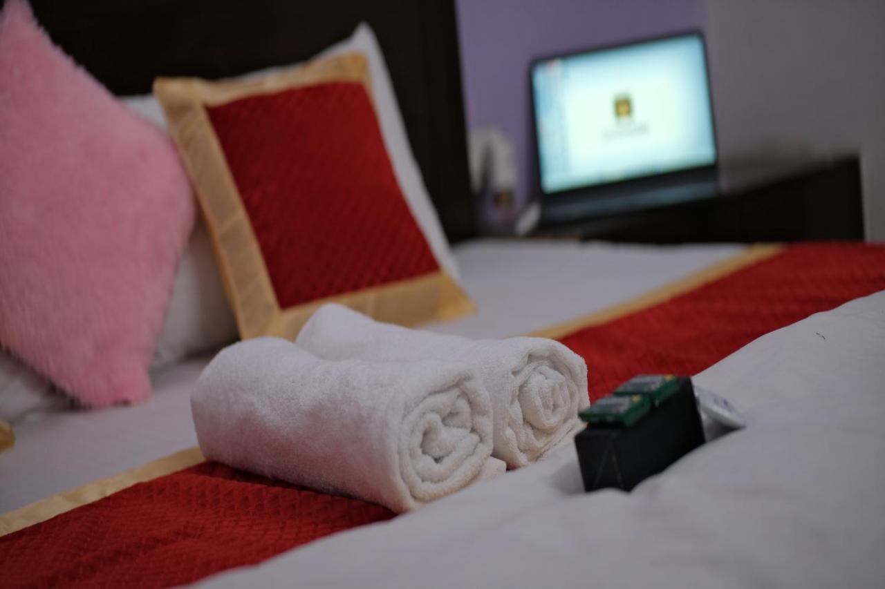 Travel Monkey Hostel Agra  Dış mekan fotoğraf