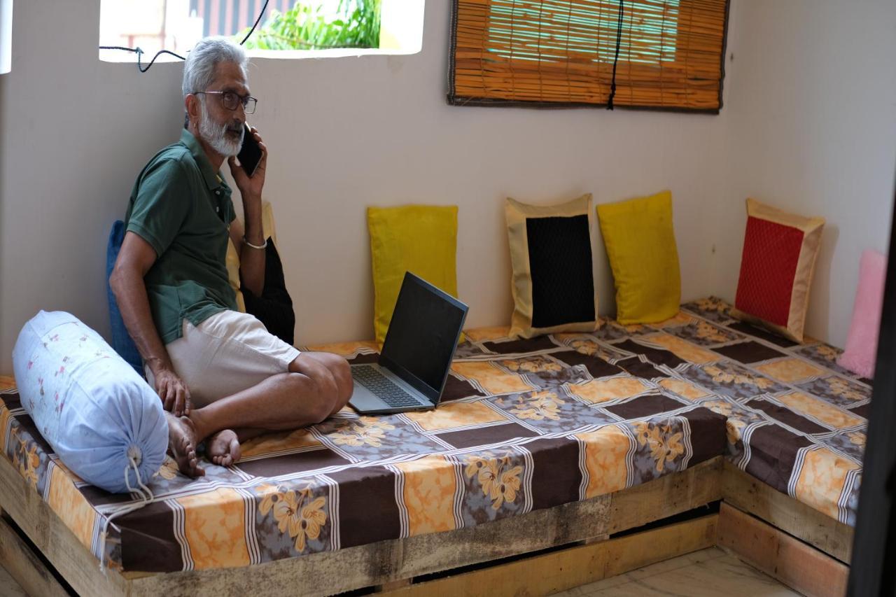 Travel Monkey Hostel Agra  Dış mekan fotoğraf