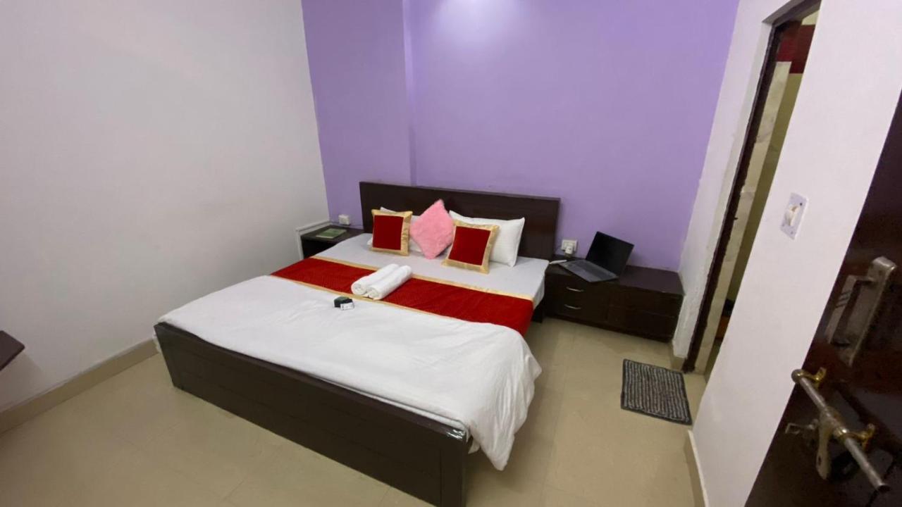 Travel Monkey Hostel Agra  Dış mekan fotoğraf