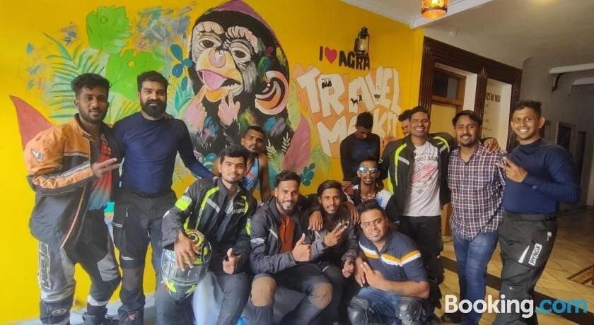 Travel Monkey Hostel Agra  Dış mekan fotoğraf