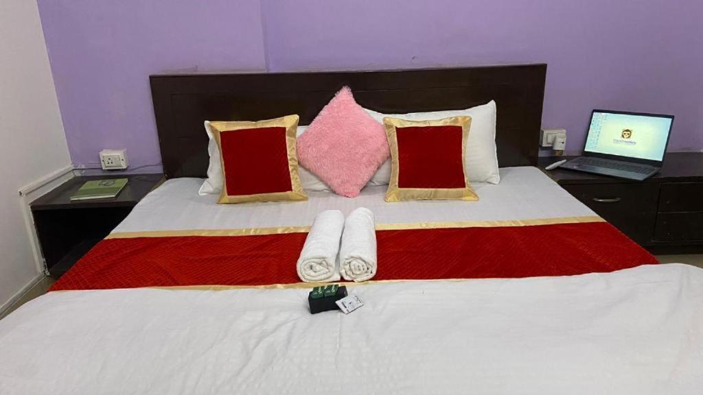 Travel Monkey Hostel Agra  Dış mekan fotoğraf